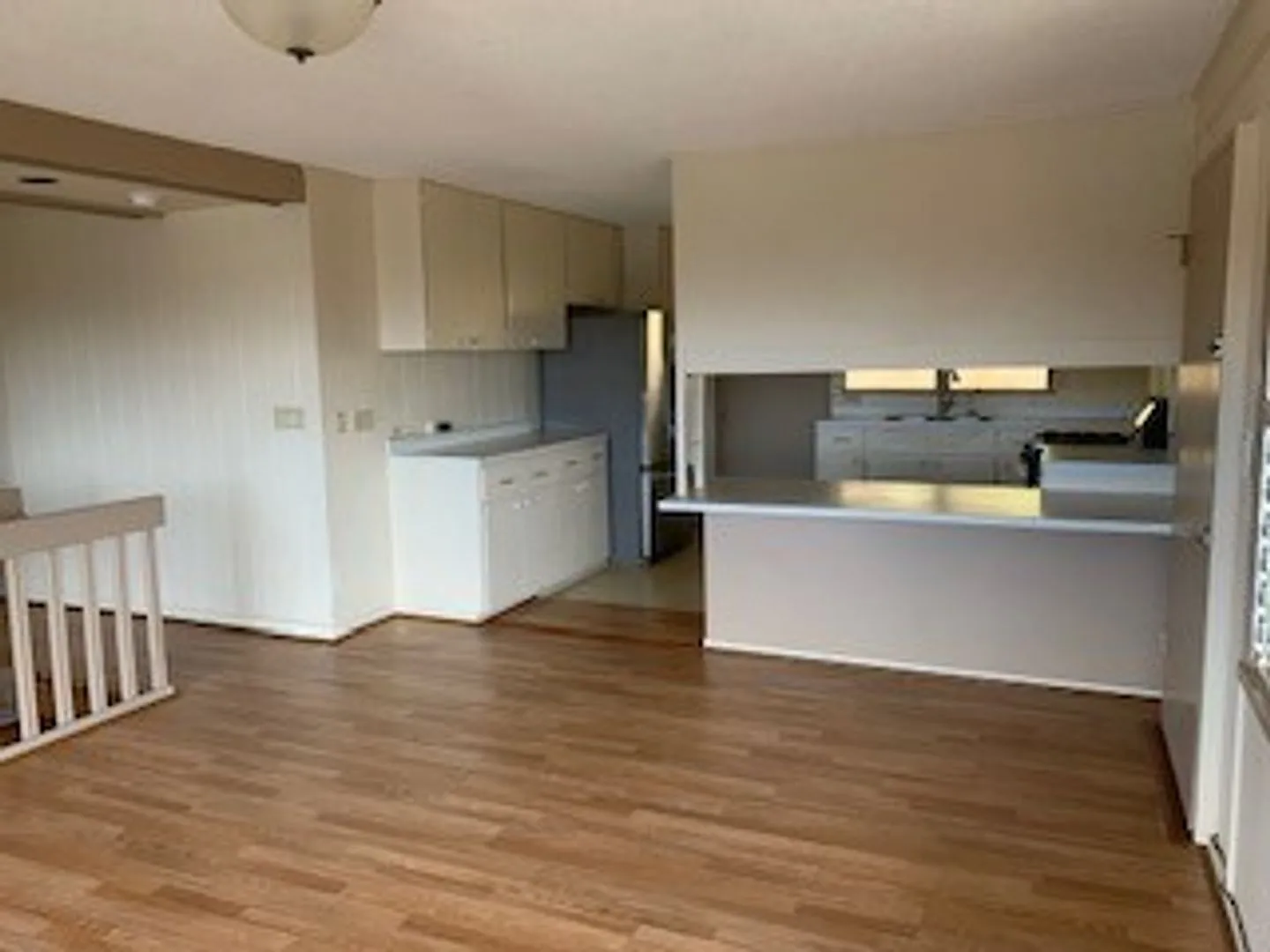 3 bedroom, 2.5 bath House (Salt Lake Area) Available now! — Photo 4