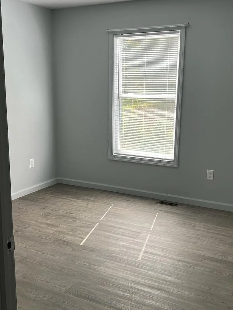 2 bed, 1.5 bath, 1130 sqft, $1,375 — Photo 2