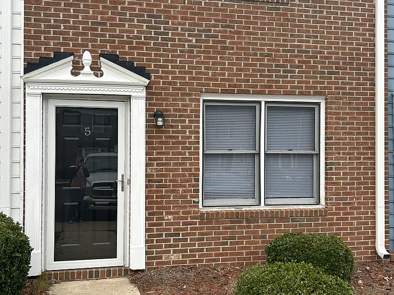 102 David Dr #F5 — Photo 2