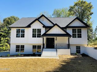 1622 Riceland Dr, Sevierville, TN 37862