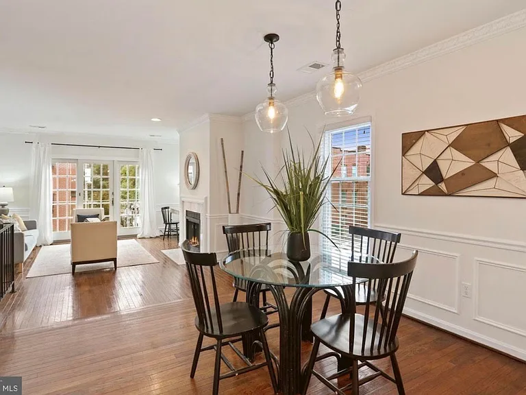 1690 Euclid St NW #B — Photo 6