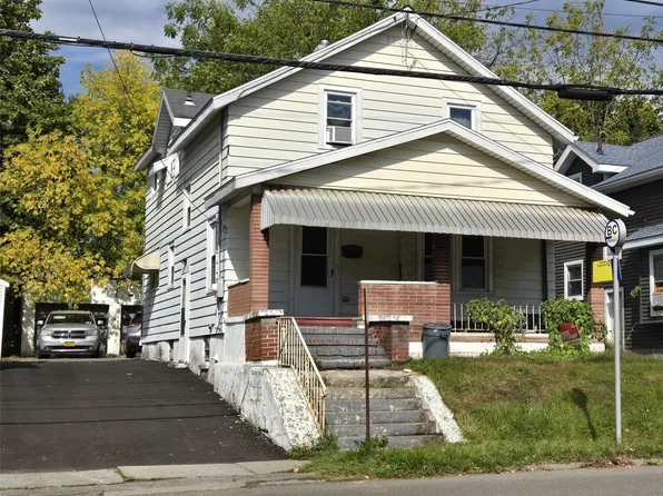 1609 Watson Blvd, Endicott, NY 13760