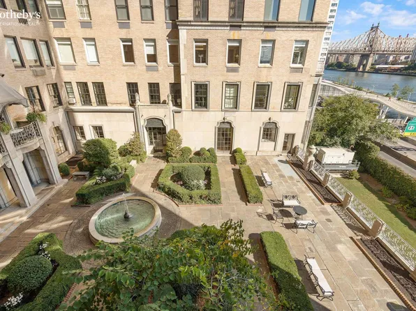 435 East 52nd Street image 15 of 33