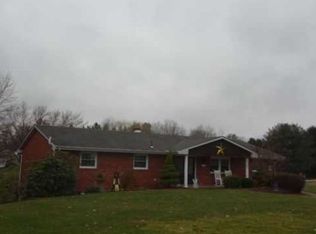 4 Colwell St, Burgettstown, PA 15021