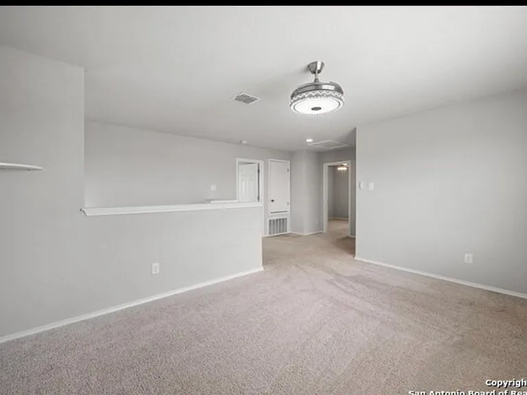 7615 Capstone Rdg — Photo 8