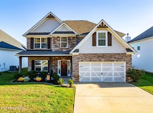 12170 Woodhollow Ln, Knoxville, TN 37932