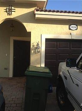 1st image of 1229 NE 32nd Ave #1229