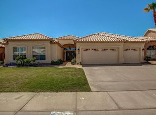 3847 E Hiddenview Dr, Phoenix, AZ 85048