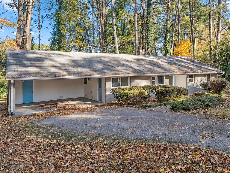Sylvania Dr — Photo 16