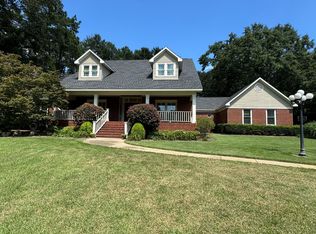 15 Twin Oaks Ln, Dothan, AL 36303