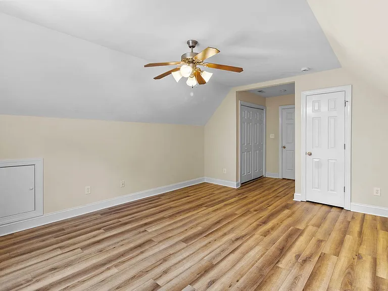 5802 Rainsford Dr — Photo 35