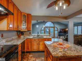 812 Gary Dr, Kingsville, MD 21087