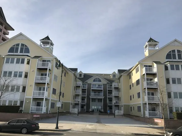 360 Revere Beach Blvd APT 404, Revere, MA 02151