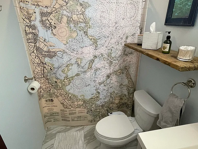 Primary Floor Full Bath