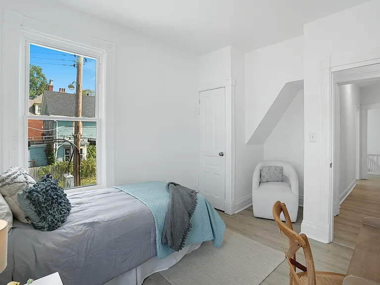 1820 Hewitt Ave — Photo 53
