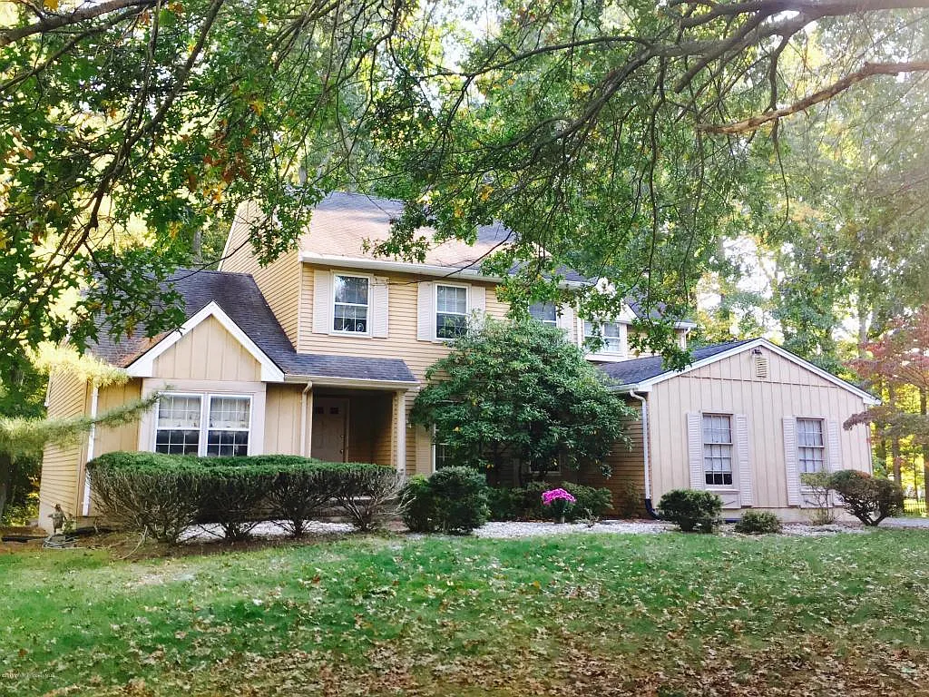 64 Mauritzen Pl photo 1