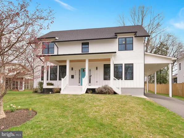 902 Ware St SW, Vienna, VA 22180