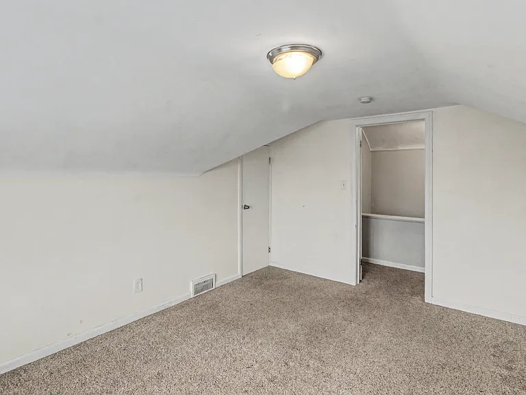 8920 Esper St — Photo 6