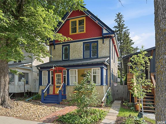 3rd image of 518 10th Street E