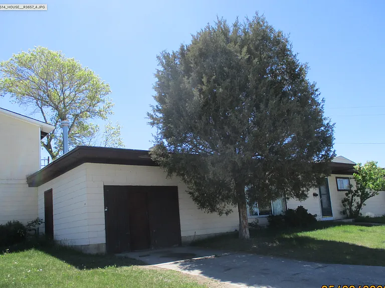 1217 Hillcrest Park Ave — Photo 1