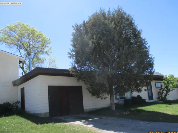 1217 Hillcrest Park Ave, Evanston, WY 82930
