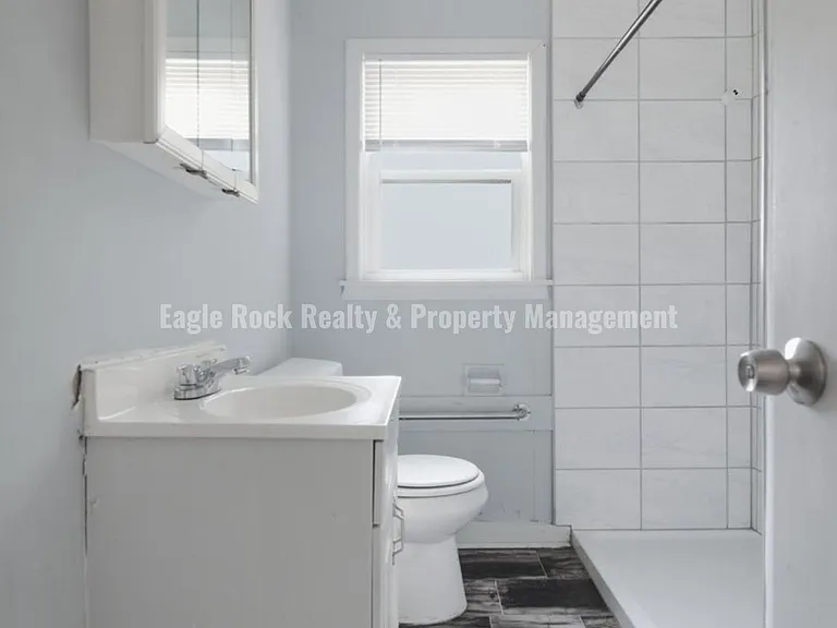 4341 N Iroquois Ave — Photo 14