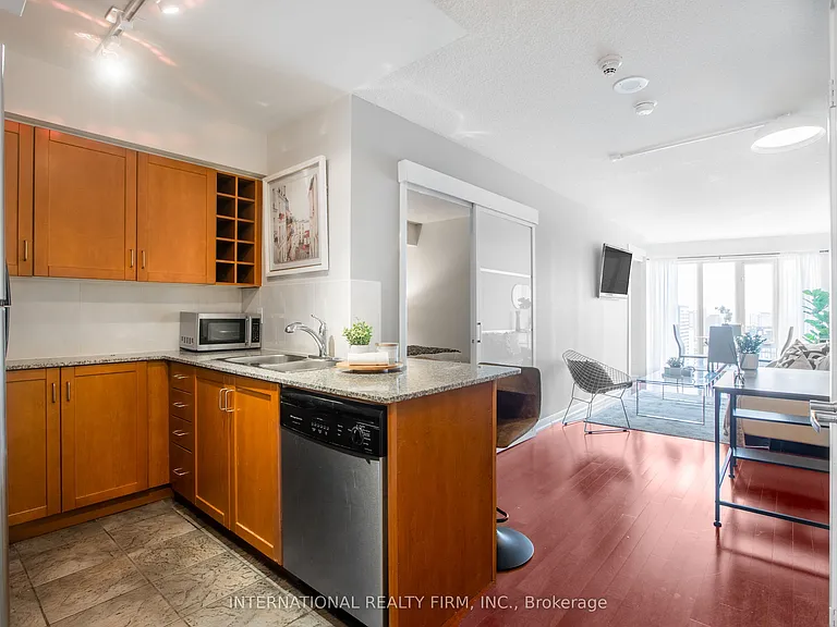 210 Victoria St #3303 — Photo 15