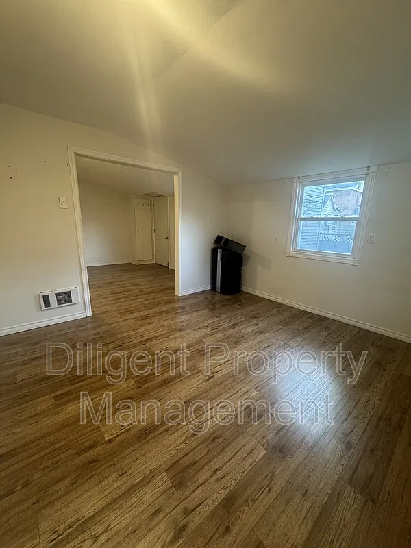 1 bed, 1.0 bath, $1,000 — Photo 4