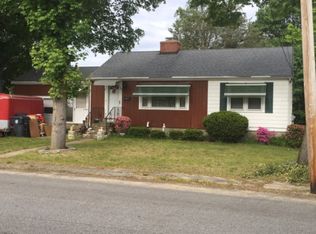 406 George Arden Ave, Warwick, RI 02886