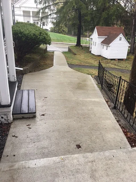 2 bed, $1,600 — Photo 2