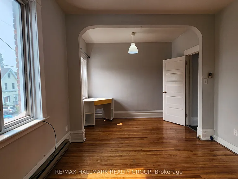 125 Glenora St #3 — Photo 13