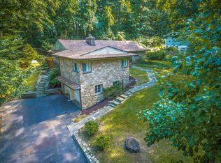 2145 Willow Brook Dr, Huntingdon Valley, PA 19006