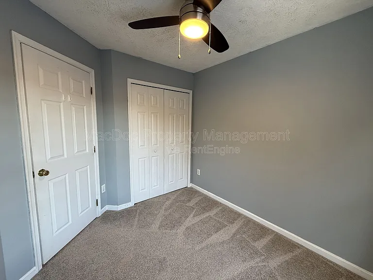 10500 Boxmeer Ct — Photo 16