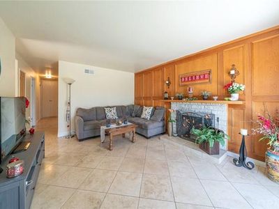 17162 Kampen Ln, Huntington Beach, CA, 92647