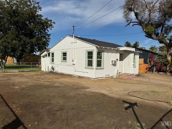 2801 San Dimas St, Bakersfield, CA 93301