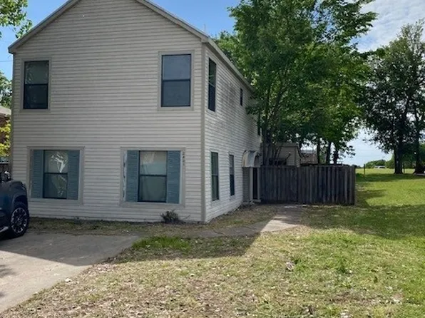 2401 Bryan St APT C, Commerce, TX 75428