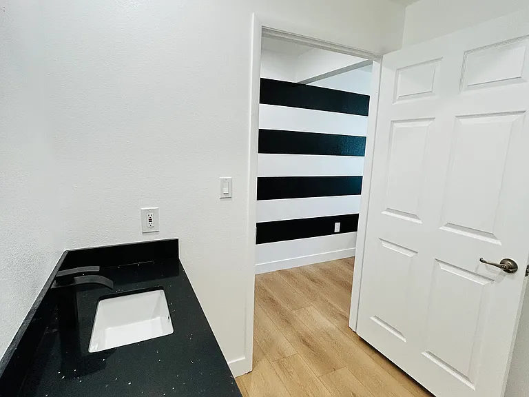 1418 S 3rd St #8 — Photo 10