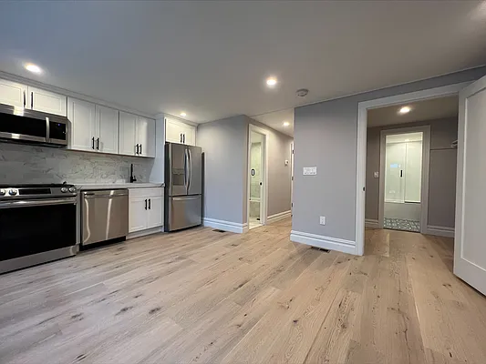 Rented by Brown Harris Stevens | media 9