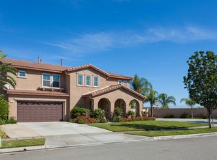 1325 Peridot Dr, Corona, CA 92882