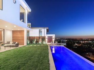 10745 Cranks Rd, Culver City, CA 90230