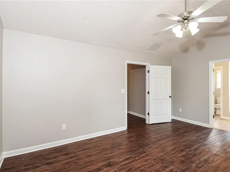 4049 Hill Station Ct — Photo 7