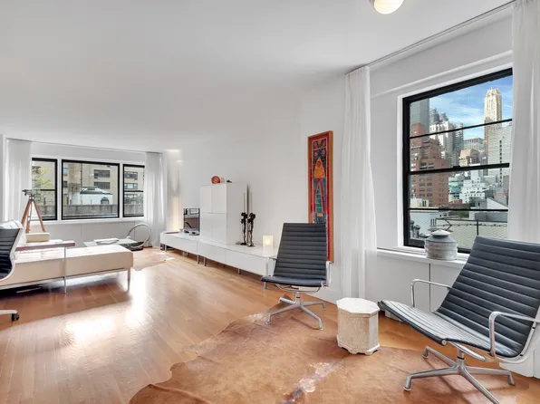 345 East 52nd Street image 1 of 10