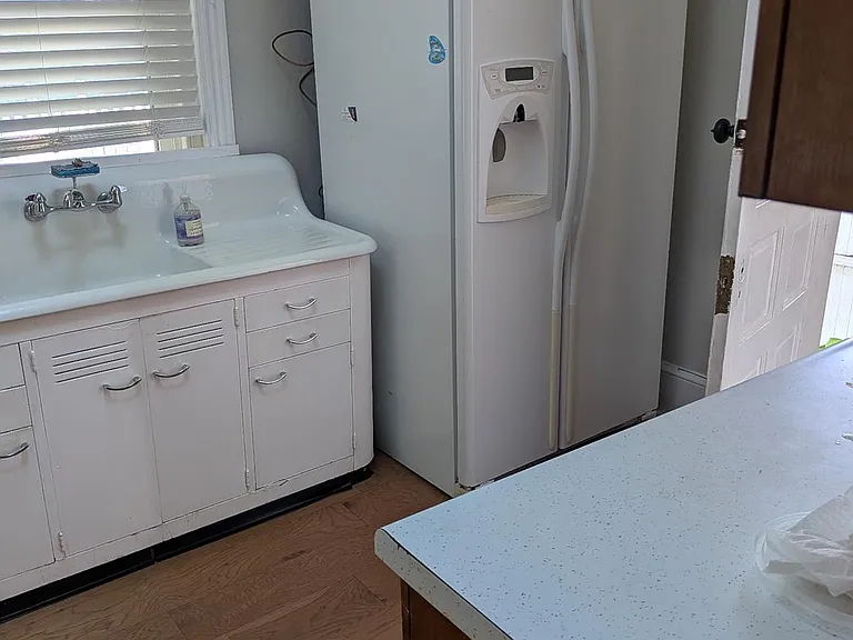 23 Knox Ave — Photo 14