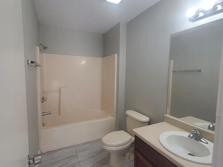 2515 Boston St — Photo 12