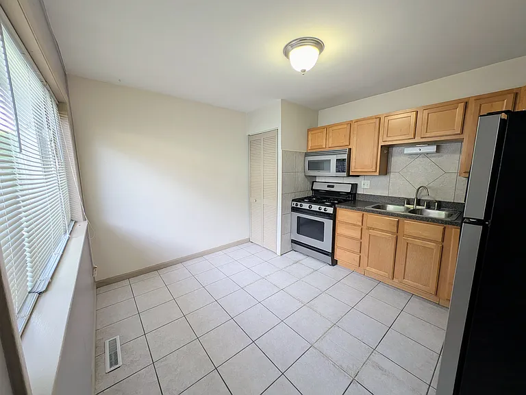 1318 Argo Ln #3 — Photo 1