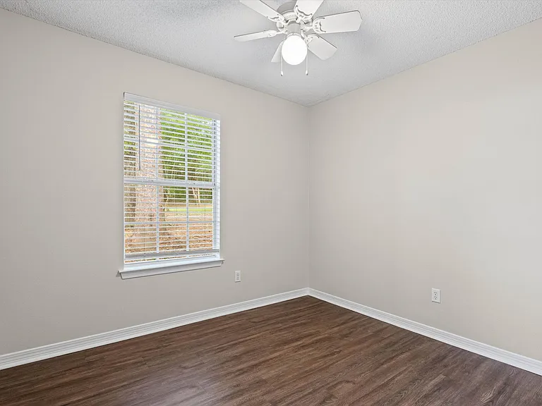 2835 Old Dutch Ct — Photo 14