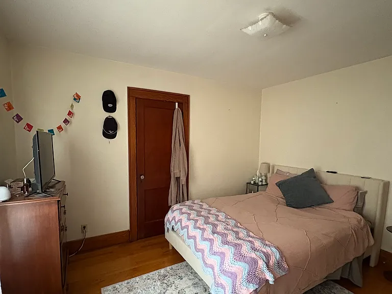 421 Schuyler St #1 — Photo 12