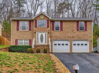 4203 Daugherty Rd, Salem, VA 24153