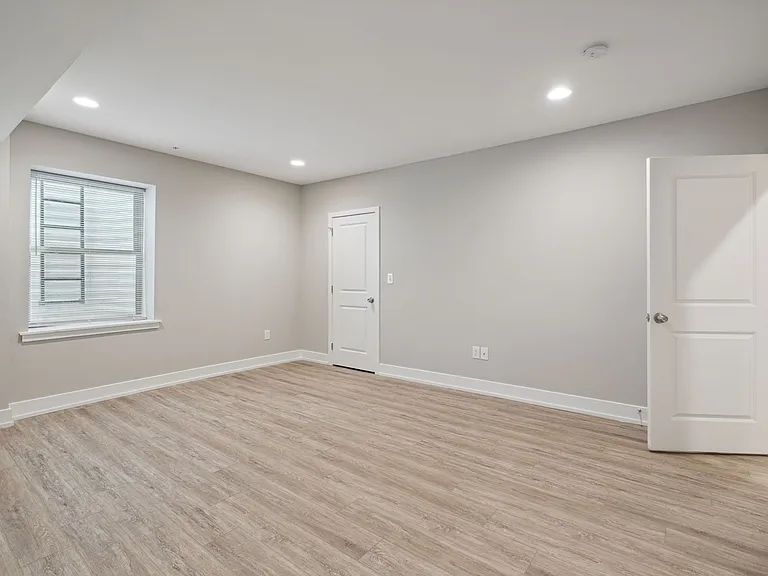 2612 Annin St #2 — Photo 22