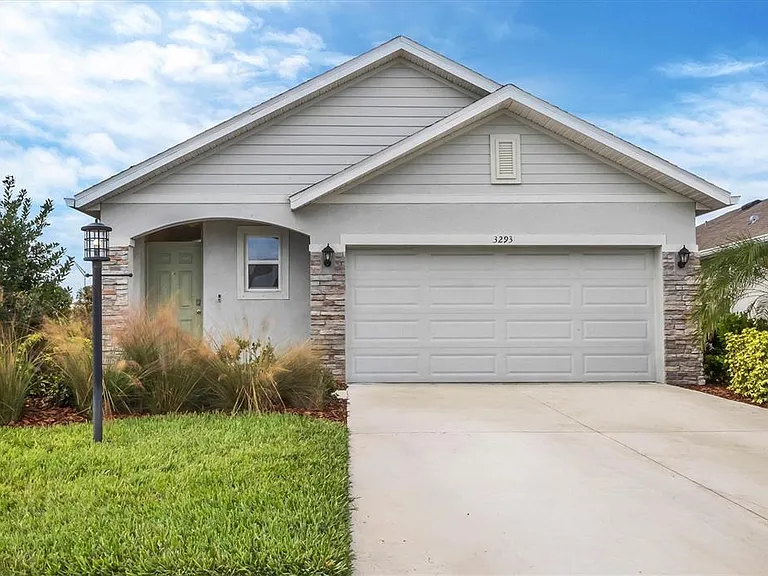 3293 Hilltop Cir — Photo 1